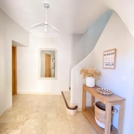 Villa 4 Chambres Avec Piscine Et Vue Mer *