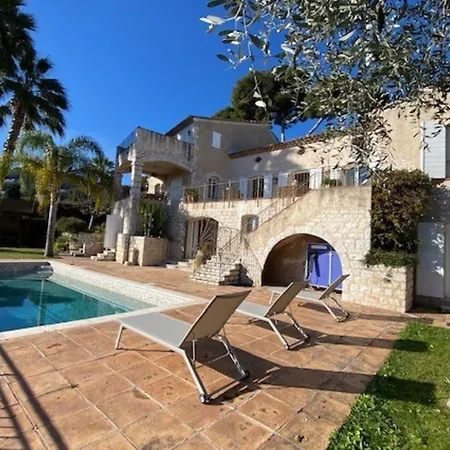 Villa 4 Chambres Avec Piscine Et Vue Mer Antibes
