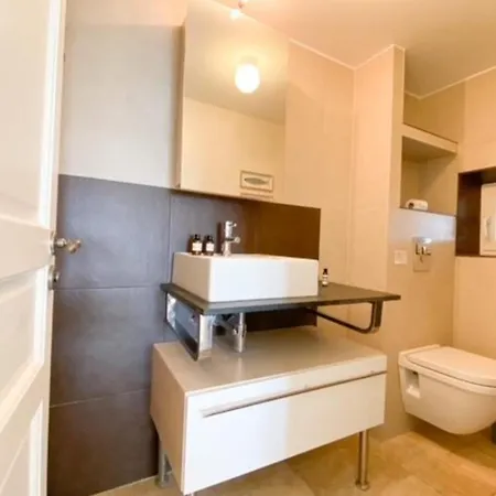 4 Chambres Avec Piscine Et Vue Mer