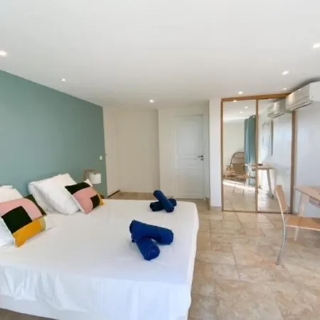 Vila 4 Chambres Avec Piscine Et Vue Mer Antibes