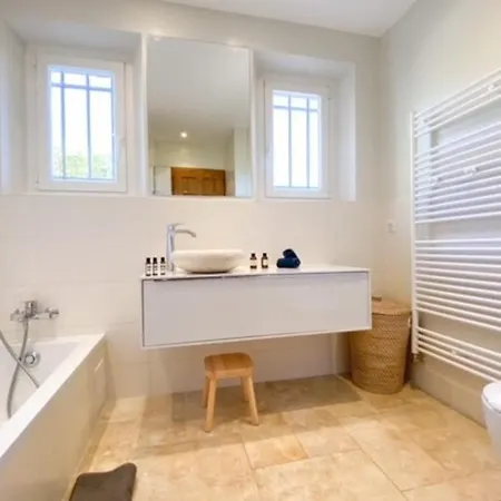 4 Chambres Avec Piscine Et Vue Mer * アンティーブ